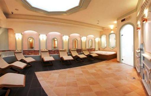 фото отеля Hotel Cristallo Andalo
