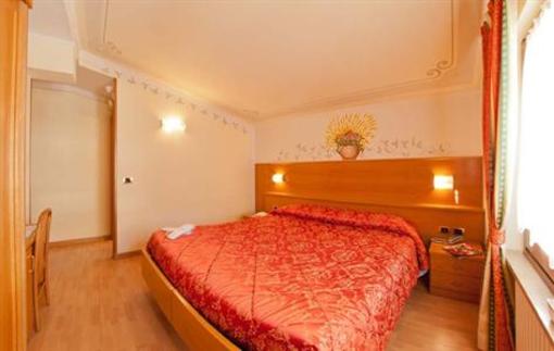 фото отеля Hotel Cristallo Andalo