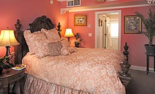 фото отеля Casablanca Inn On The Bay Bed And Breakfast