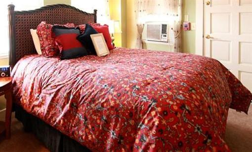 фото отеля Casablanca Inn On The Bay Bed And Breakfast