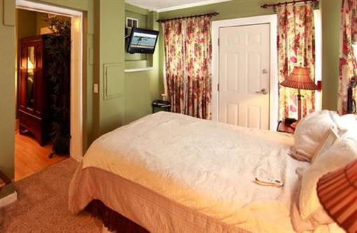 фото отеля Casablanca Inn On The Bay Bed And Breakfast