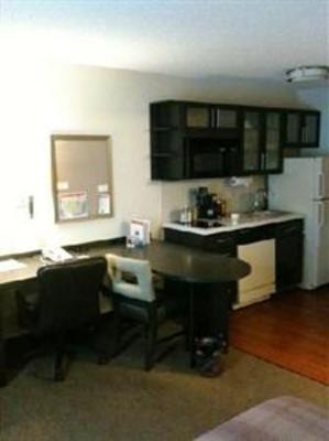 фото отеля Candlewood Suites - Fort Worth Fossil Creek