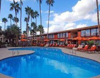 фото отеля Days Inn Scottsdale / Fashion Square Resort