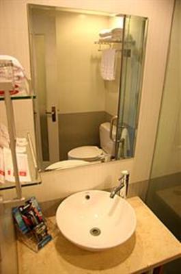 фото отеля Holiton International Business Hotel