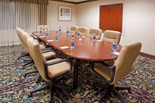 фото отеля Staybridge Suites Akron-Stow-Cuyahoga Falls