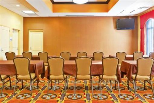 фото отеля Holiday Inn Express Hotel & Suites Nashville - Opryland