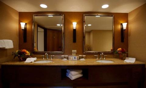 фото отеля Doubletree Hotel Seattle Airport