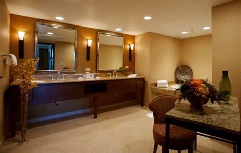 фото отеля Doubletree Hotel Seattle Airport