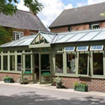 фото отеля Marsh Farm Hotel Swindon