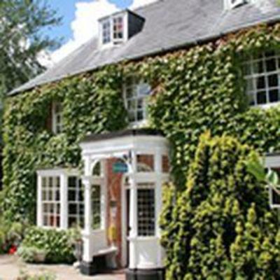 фото отеля Marsh Farm Hotel Swindon
