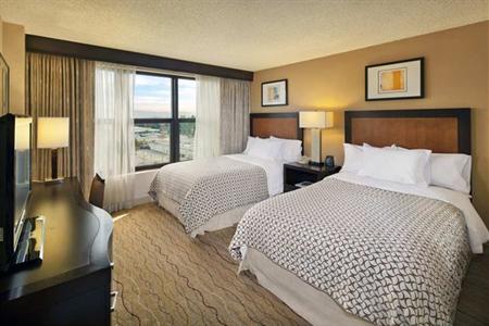 фото отеля Embassy Suites Hotel Santa Clara
