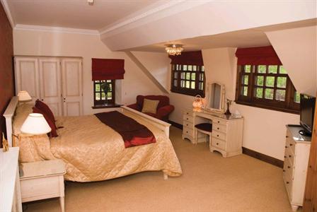 фото отеля Best Western Glenspean Lodge Roybridge