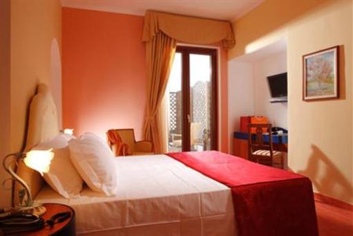 фото отеля Hotel Prestige Sorrento