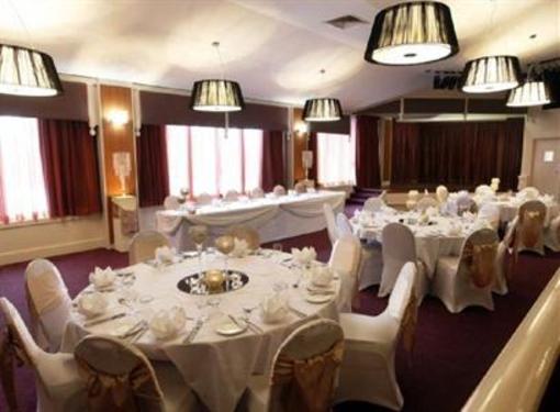 фото отеля Quality Inn Charbonnier Hallmark