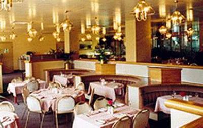 фото отеля Quality Inn Charbonnier Hallmark