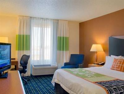 фото отеля Fairfield Inn & Suites Madison West Middleton