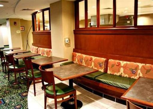 фото отеля Courtyard by Marriott - Wichita at Old Town