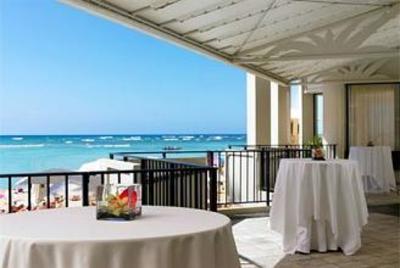 фото отеля Moana Surfrider, A Westin Resort & Spa