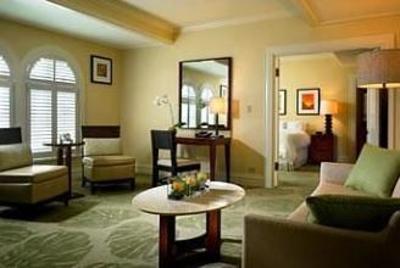 фото отеля Moana Surfrider, A Westin Resort & Spa