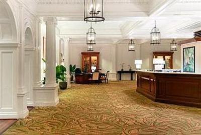 фото отеля Moana Surfrider, A Westin Resort & Spa