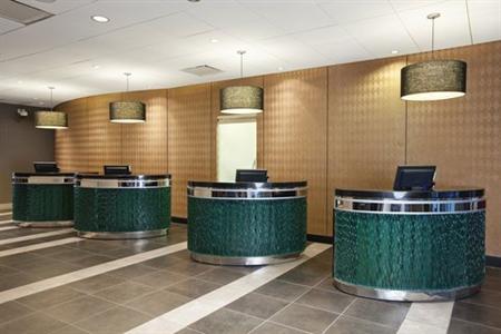 фото отеля Crowne Plaza Chicago Magnificent Mile