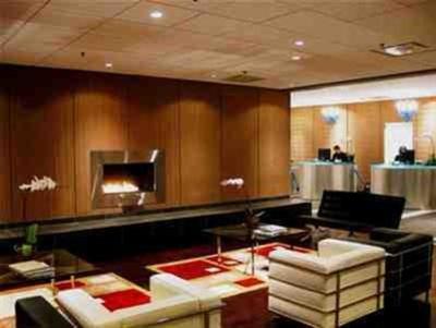 фото отеля Crowne Plaza Chicago Magnificent Mile