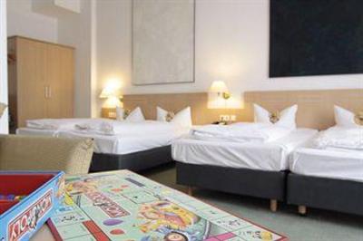 фото отеля Hotel Tiergarten