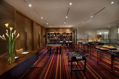 фото отеля Sukhumvit Park, Bangkok - Marriott Executive Apartments