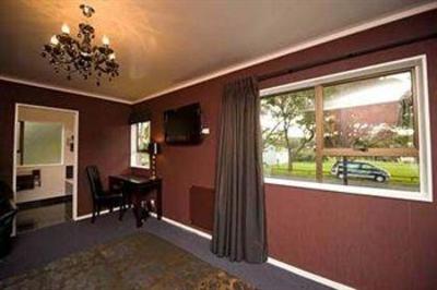фото отеля Anndion Lodge, Apartments & Function Centre