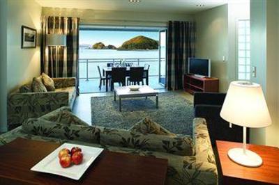 фото отеля The Waterfront Suites