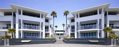 фото отеля The Waterfront Suites