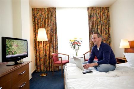 фото отеля BEST WESTERN Waldhotel Stephanshoehe