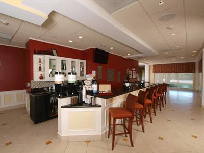 фото отеля Hilton Garden Inn Myrtle Beach/Coastal Grand Mall