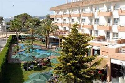 фото отеля Illot Suites & Spa
