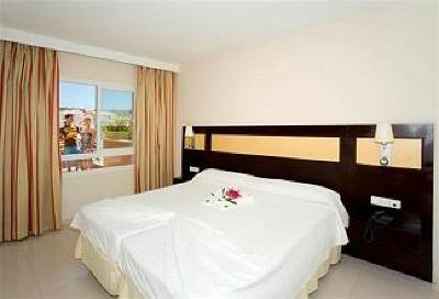фото отеля Illot Suites & Spa