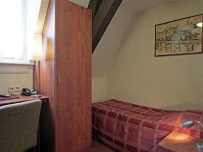 фото отеля A-Train Hotel