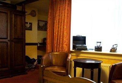 фото отеля A-Train Hotel