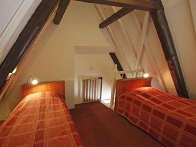 фото отеля A-Train Hotel