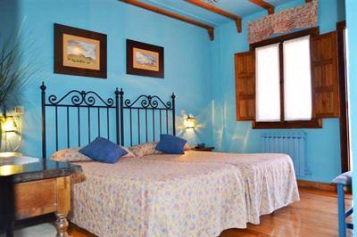 фото отеля Hostal Almanzor Navarredonda de Gredos