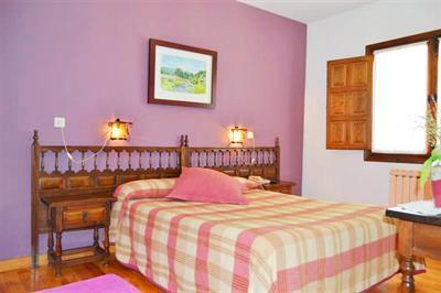 фото отеля Hostal Almanzor Navarredonda de Gredos
