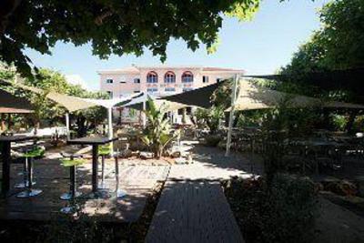 фото отеля Grand Hotel Des Bains Sanary-sur-Mer