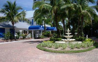 фото отеля Olde Marco Island Inn and Suites