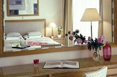фото отеля Sani Beach Hotel