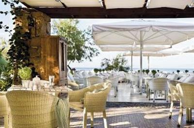 фото отеля Sani Beach Hotel