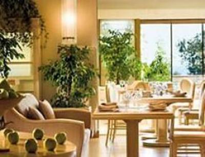 фото отеля Sani Beach Hotel