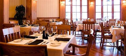 фото отеля Disney's Yacht Club Resort