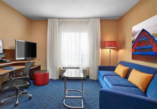 фото отеля Travellers Inn St. John's