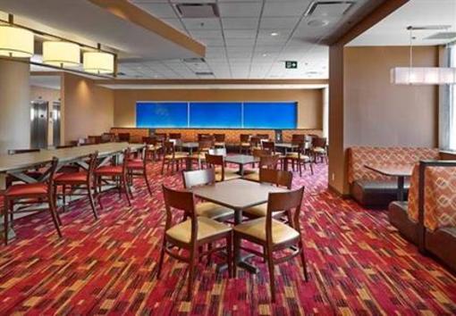 фото отеля Travellers Inn St. John's