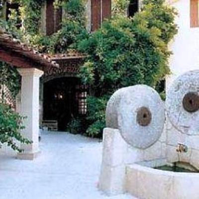фото отеля Auberge du Pont Romain