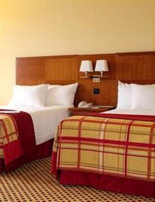 фото отеля Courtyard by Marriott Paris La Defense West Colombes